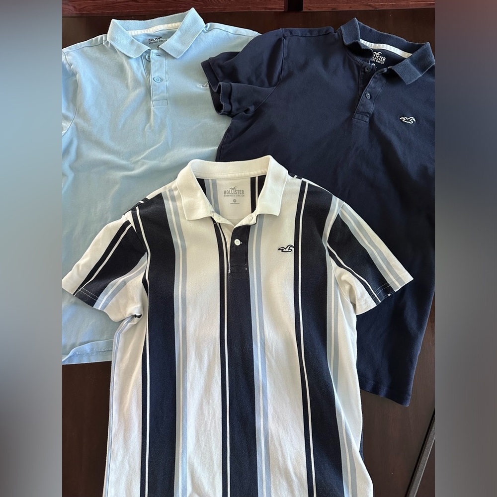 Hollister Men’s Medium polos